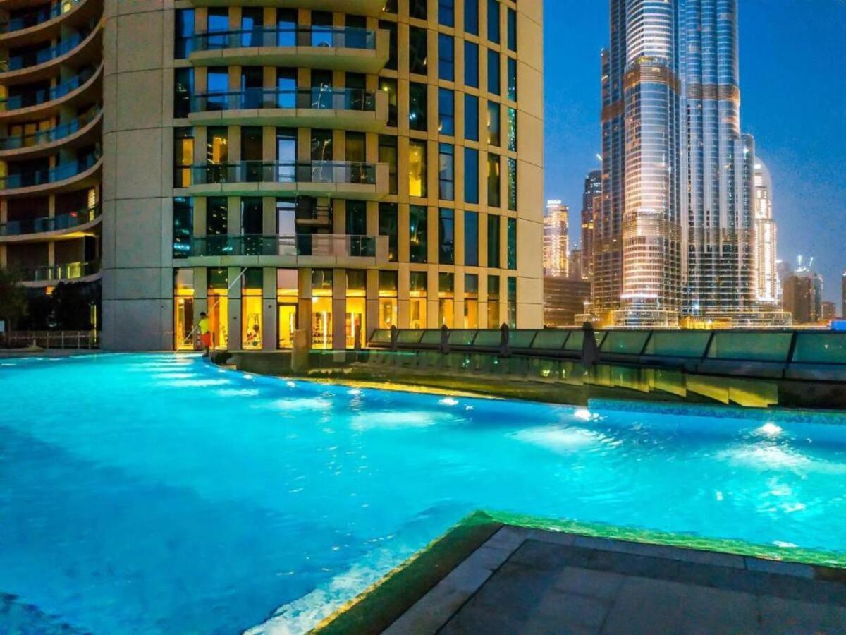 Апартаменти First Class 3Br With Full Burj Khalifa And Fountain View Дубай Екстер'єр фото