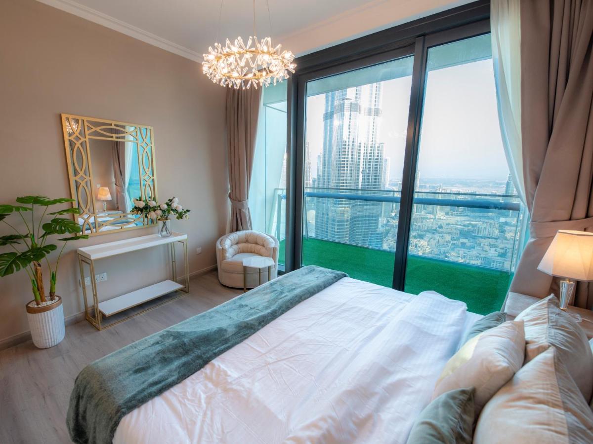 Апартаменти First Class 3Br With Full Burj Khalifa And Fountain View Дубай Екстер'єр фото